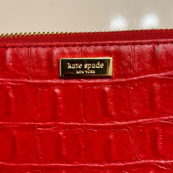 Kate Spade Rialto Place Neda
Clutch Wallet Red Croc Emb
Leather - Picture 3 of 11